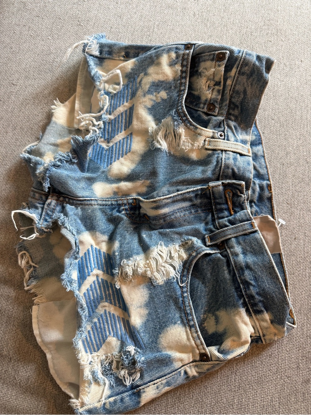 Levi's Bleached Blue & Cream Denim Shorts